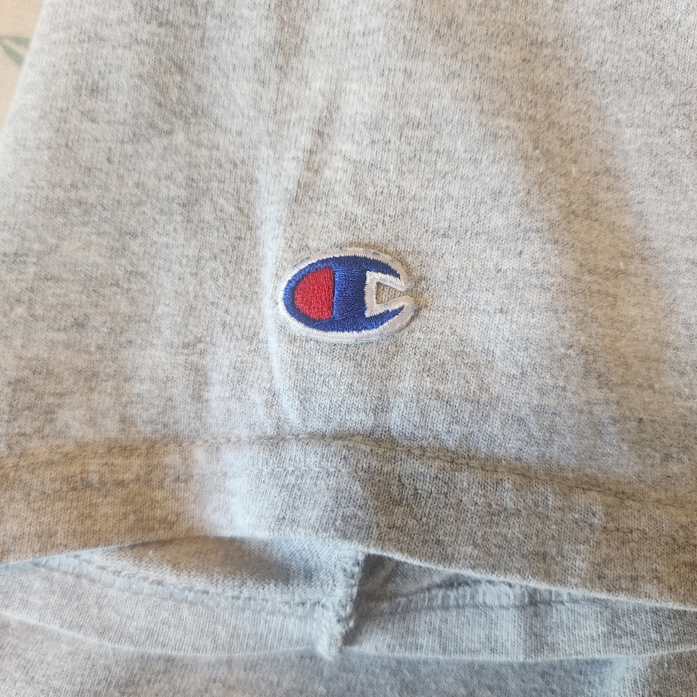 Champion Tee Shirt, Sz. L - Picture 4 of 5